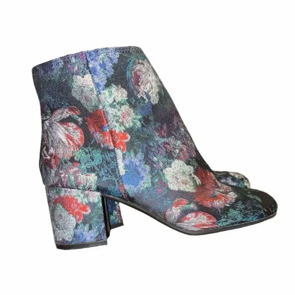 Zigisoho Floral Tapestry Brocade Ankle Boots Size 6.5 Whimsigoth Boho